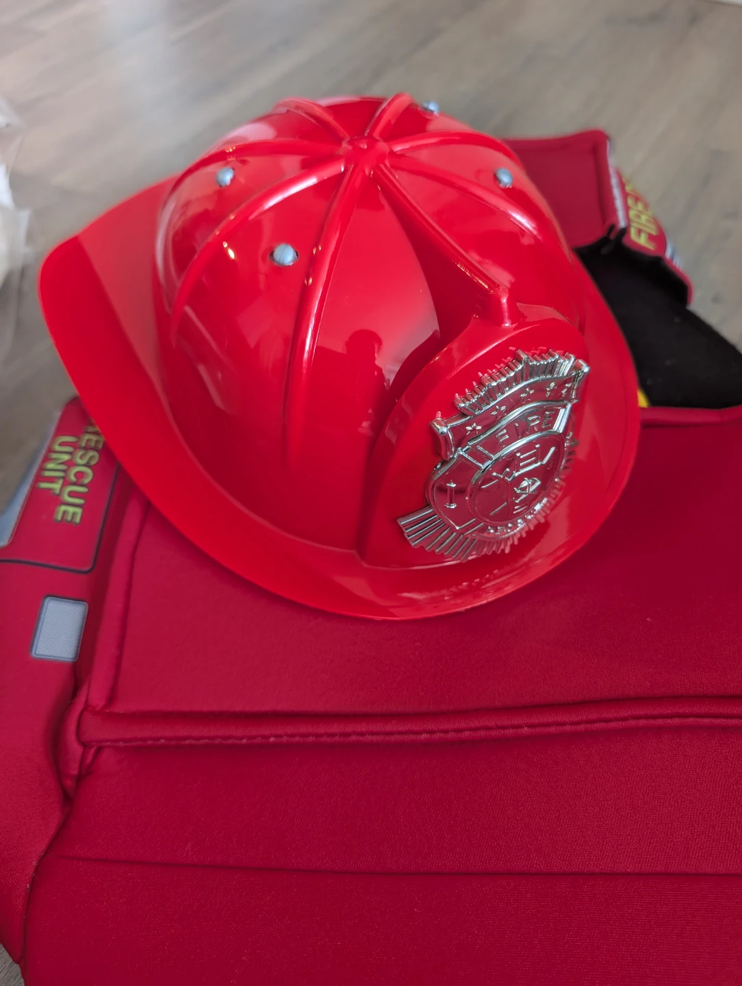 Toddler Fire Truck Costume - photo 3