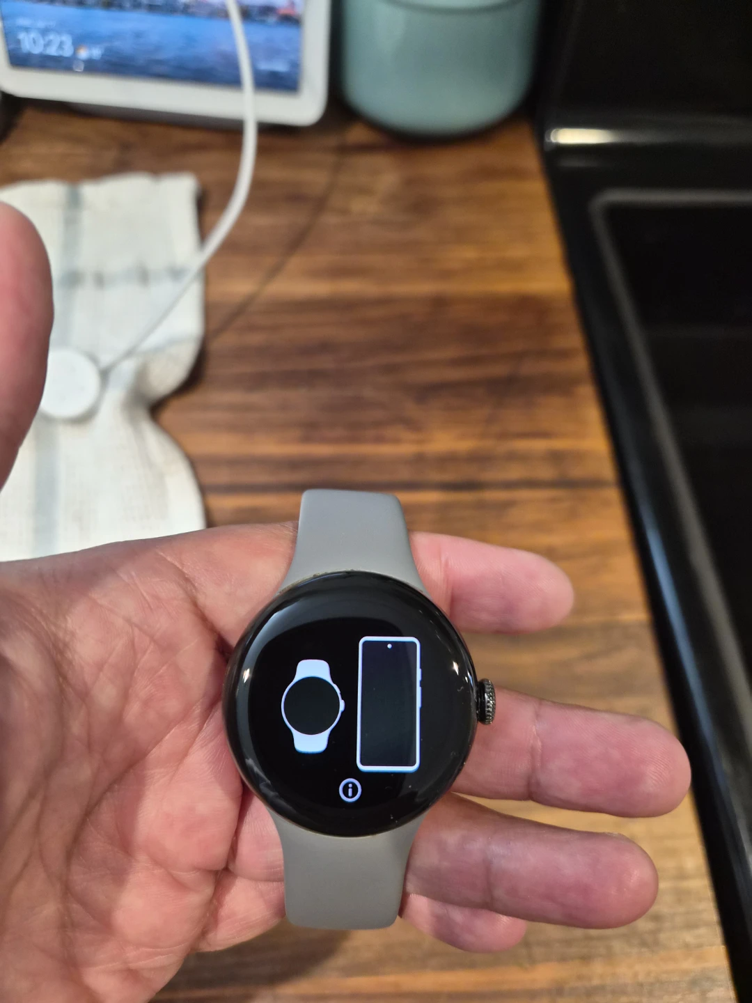 Google Pixel Watch 2 LTE - photo 3