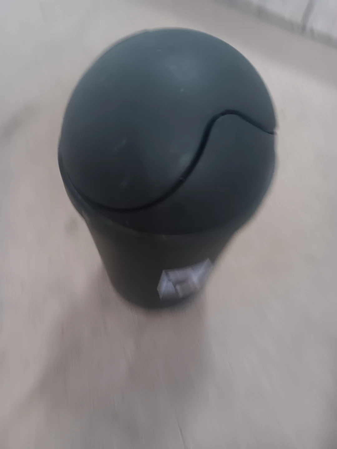Sterilite SwingTop Trash Can