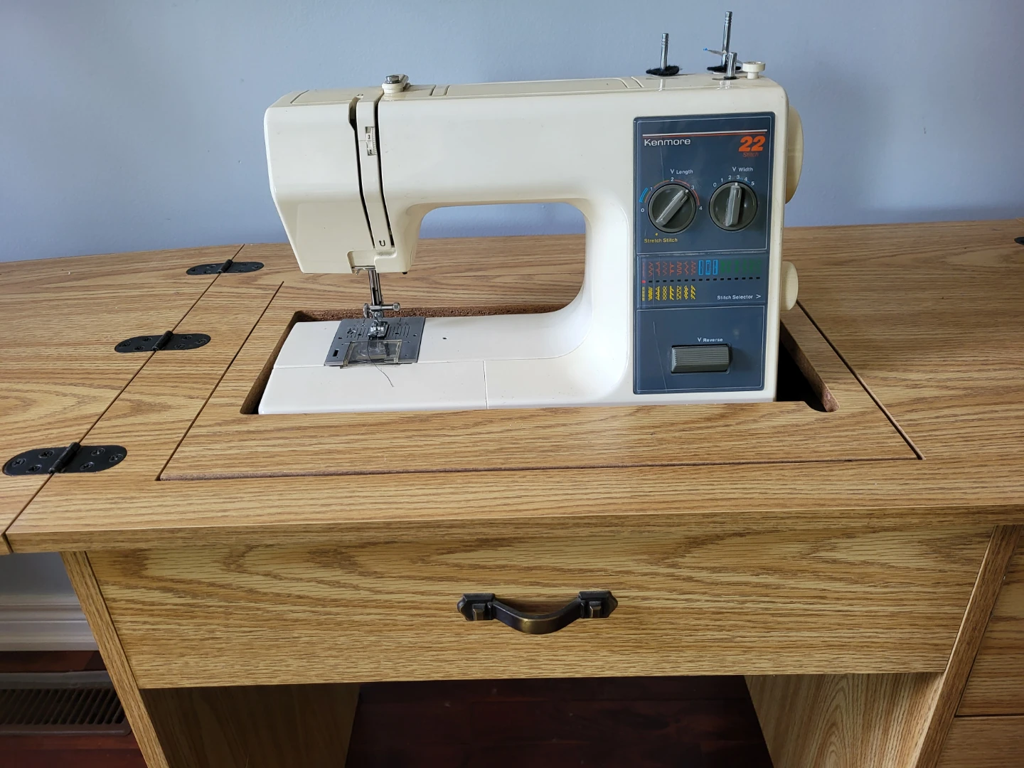 Kenmore 22 Sewing Machine Model 385.1684180 - photo 5