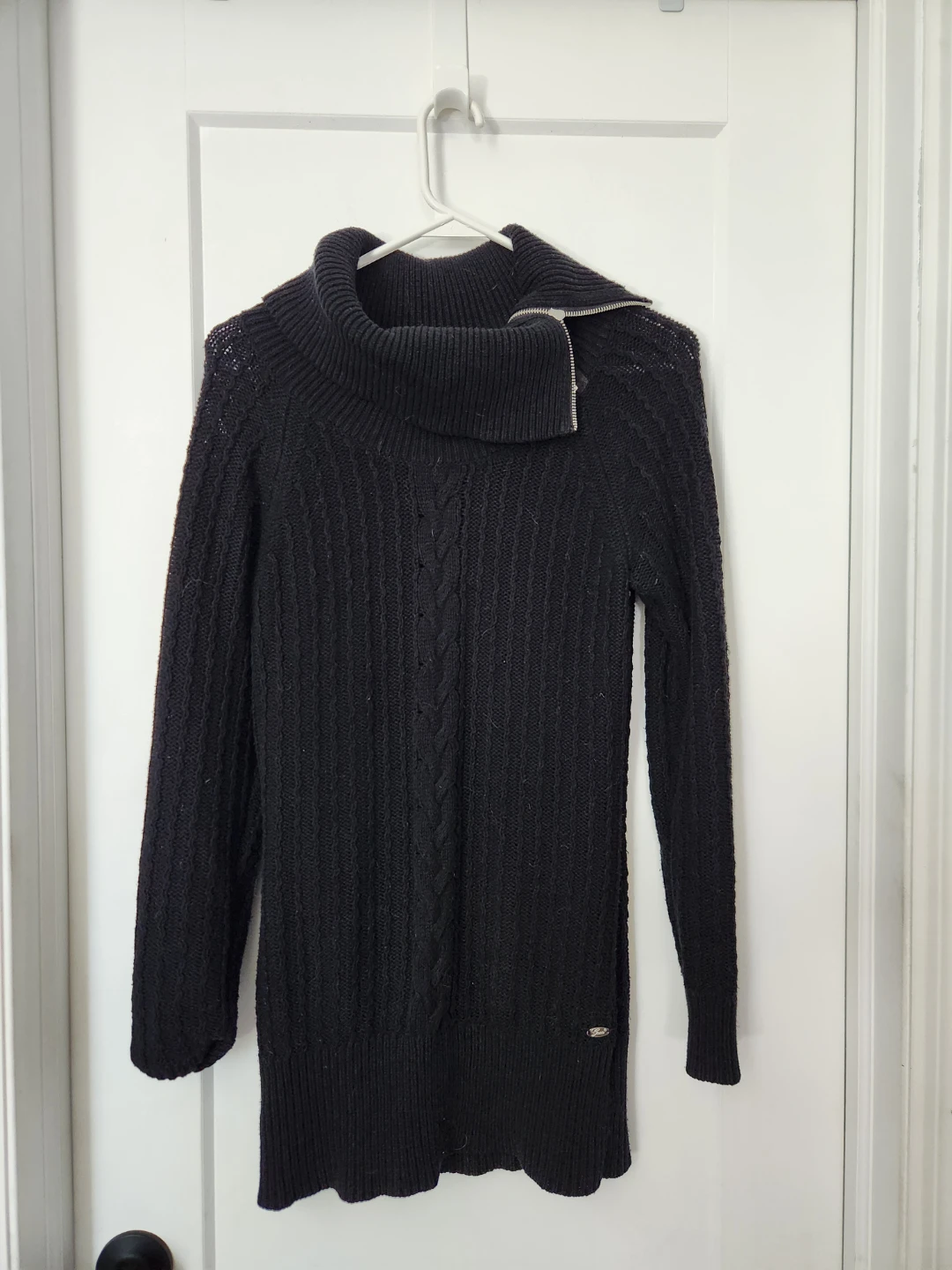 Black Guess Cable Knit Sweater Dress ⚽