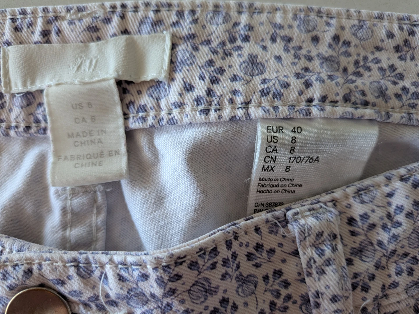 H&M Floral Denim Shorts Size 8 - photo 4