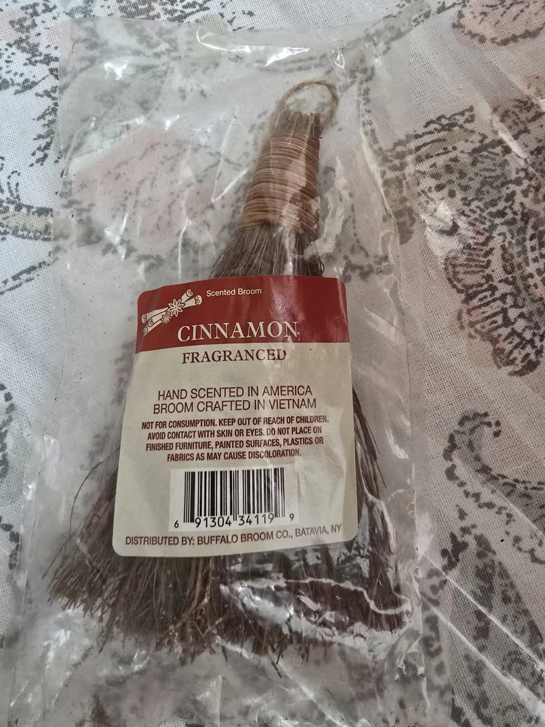 ⚽️ Scented Cinnamon Broom