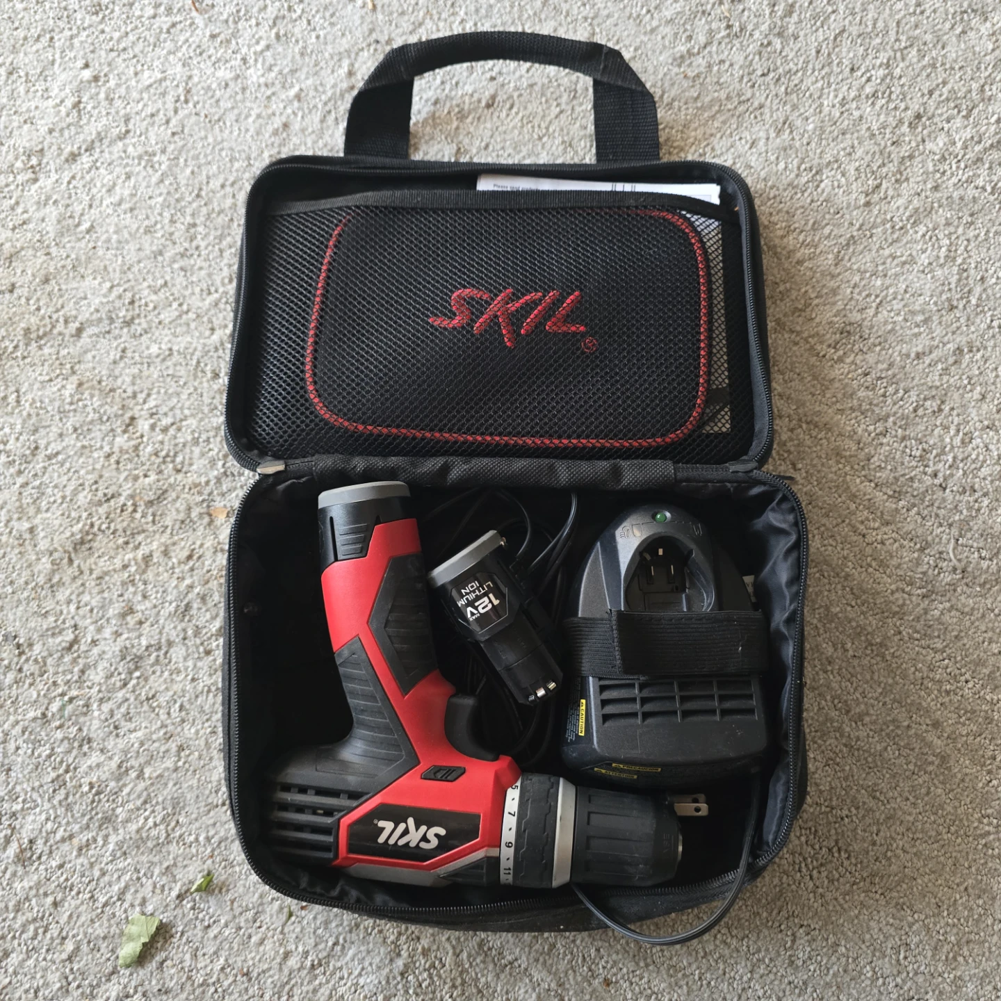 SKIL 12V Lithium Ion Cordless Drill Screwdriver Set - photo 3