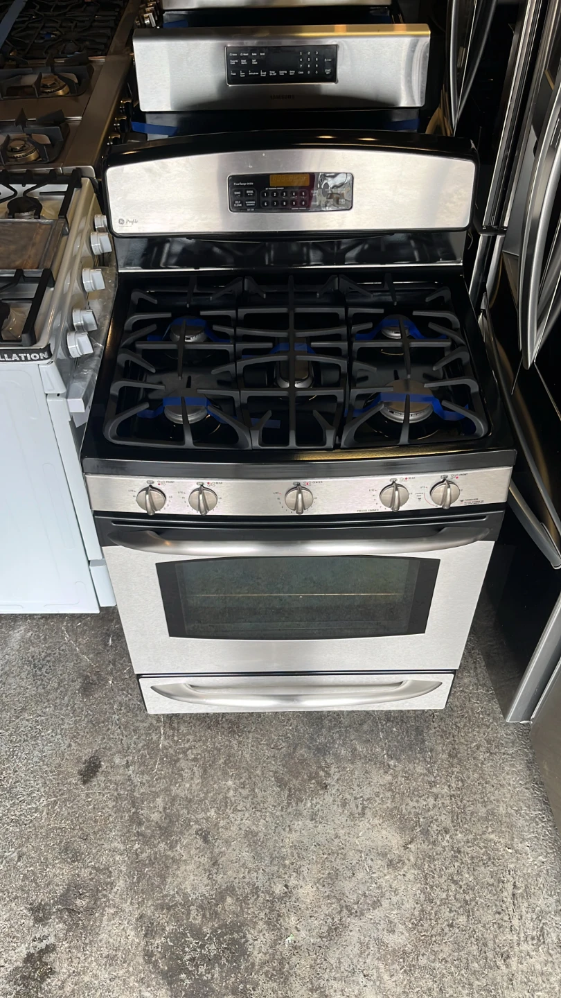GE Profile Gas Range - photo 3
