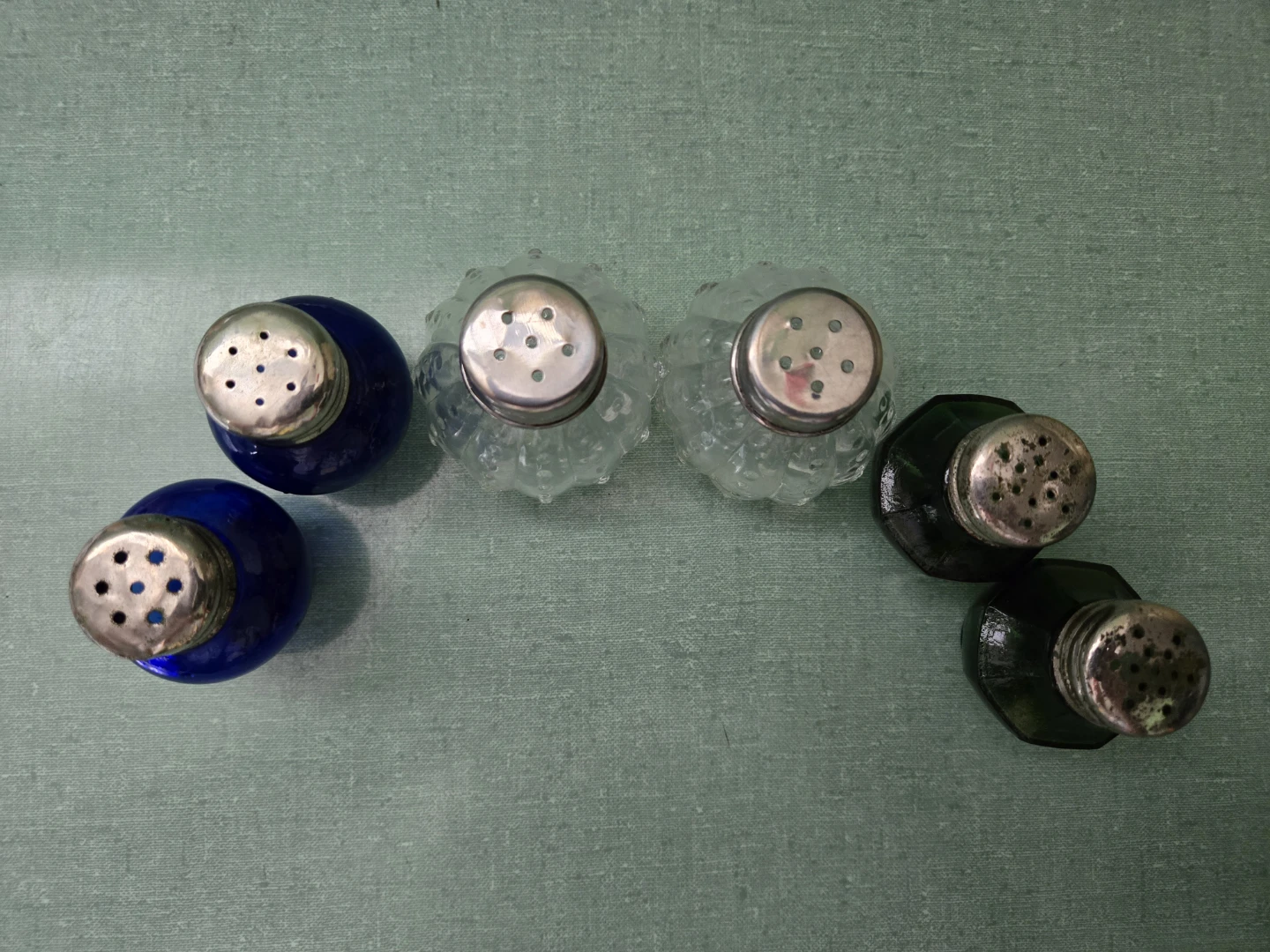 VINTAGE *THREE (3) SETS SALT & PEPPER SMALL SHAKERS - photo 5