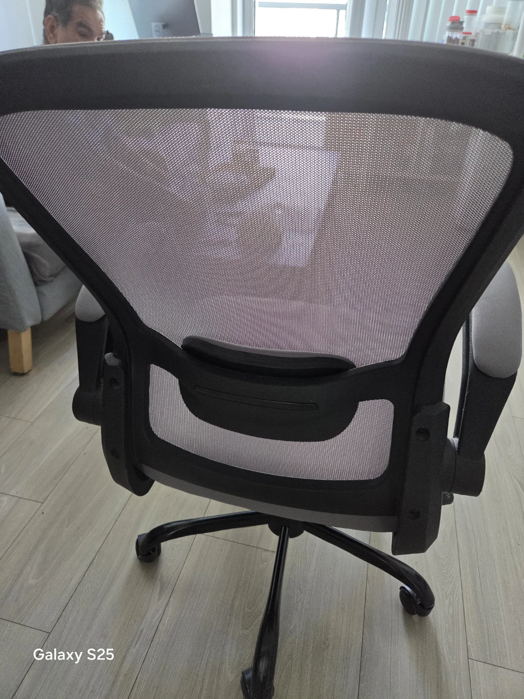 Light Grey Mesh Office Chair - photo 3