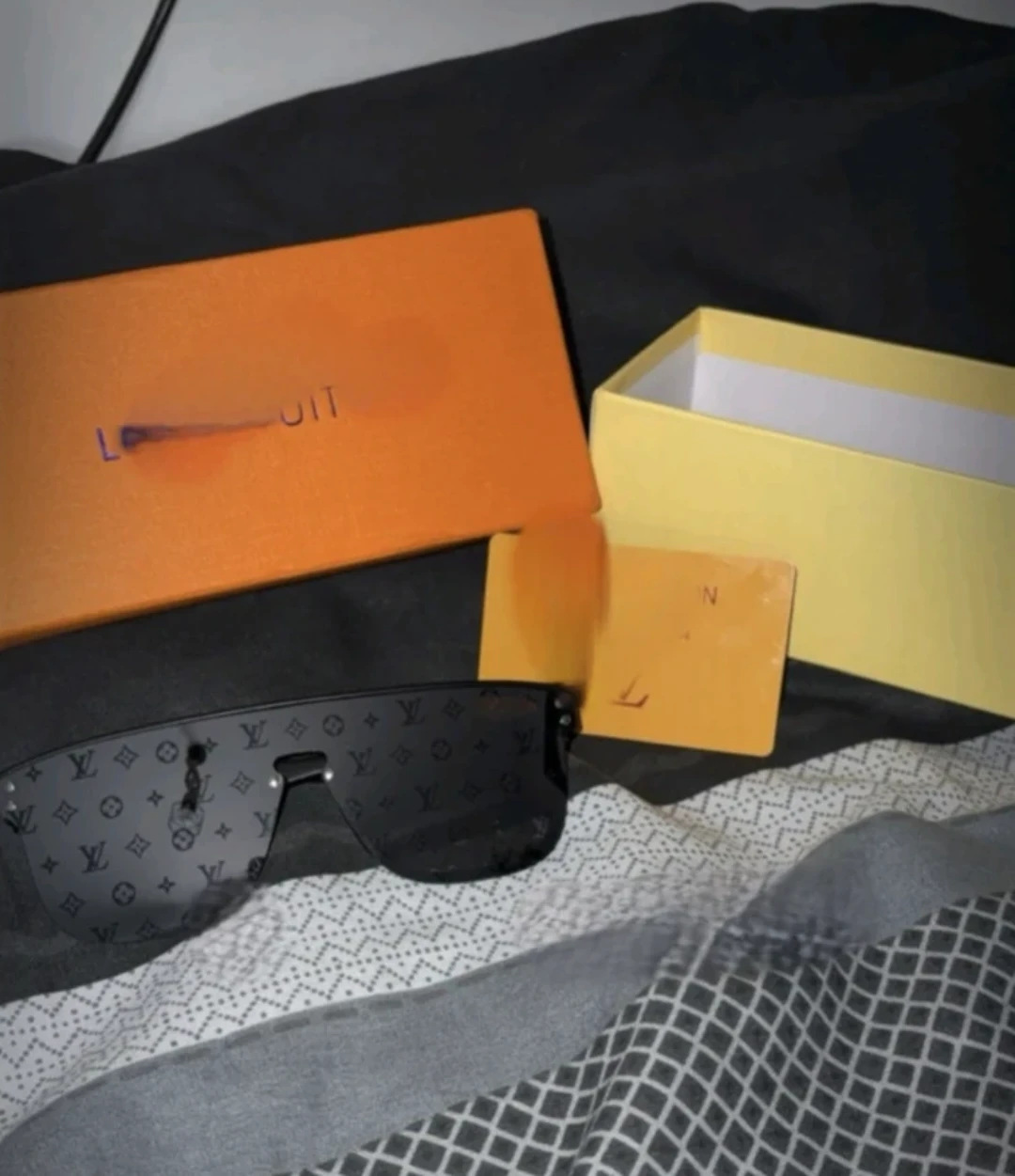 Louis Vuitton Sunglasses (read description)