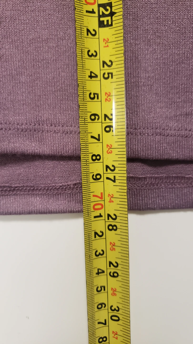 Brand new Banana Republic V-Neck Long Sleeve T-Shirt - Size M - photo 4