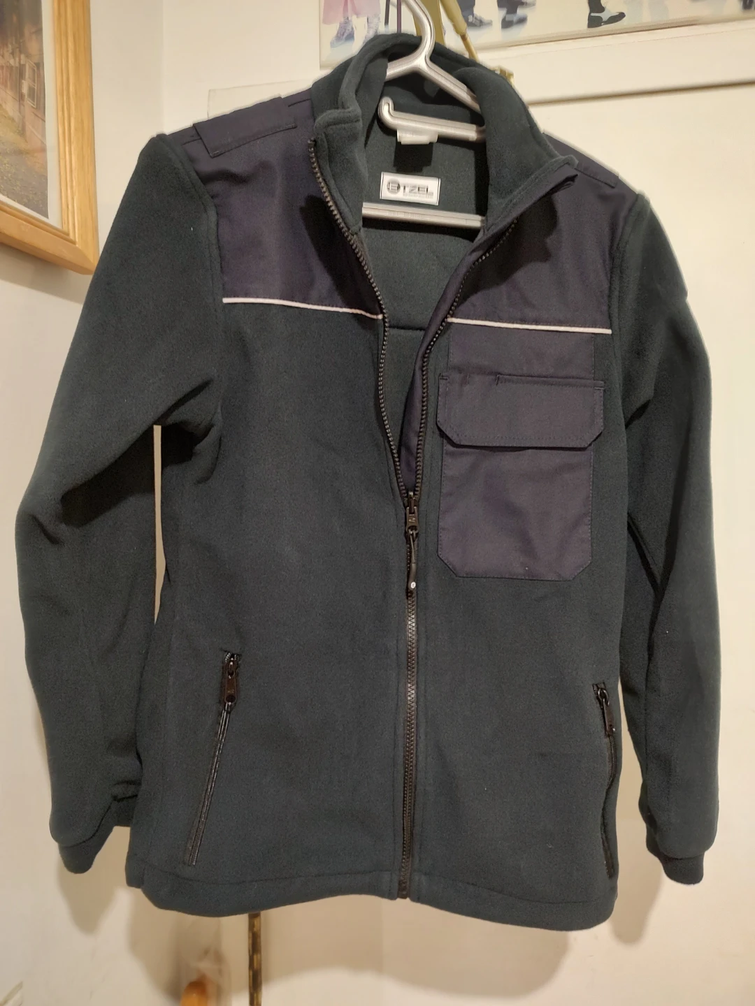 Etzel Police Tactical Vest and Fleece plus belt, downtown - photo 4