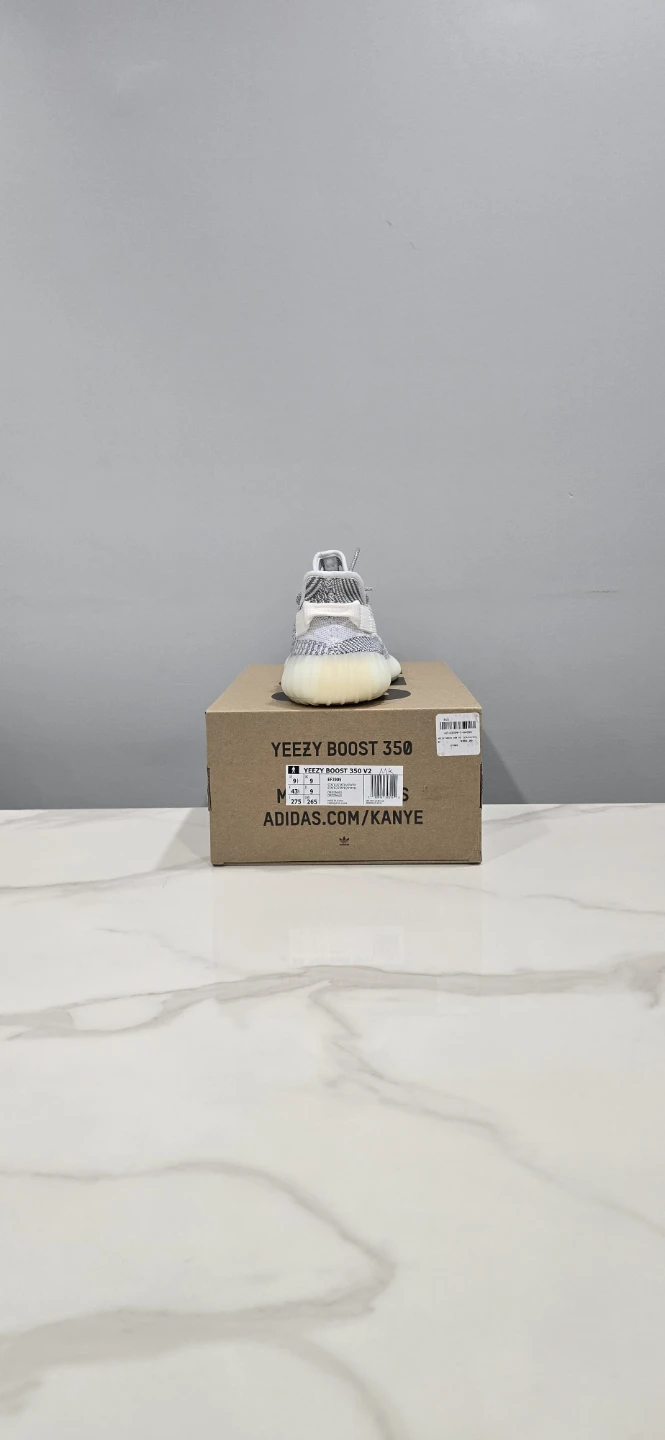 Adidas Yeezy V2 Static Non-Reflective size 9.5 - photo 2