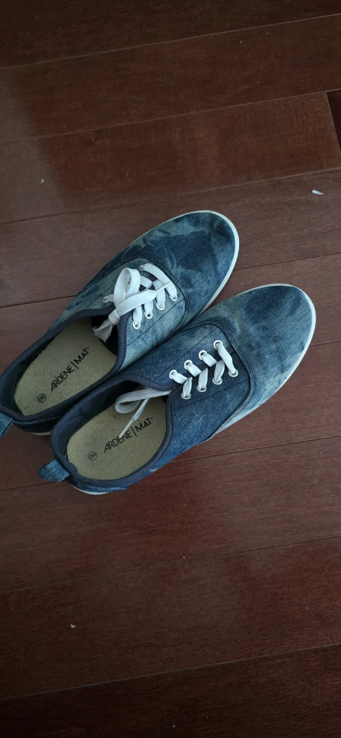 Women's shoes