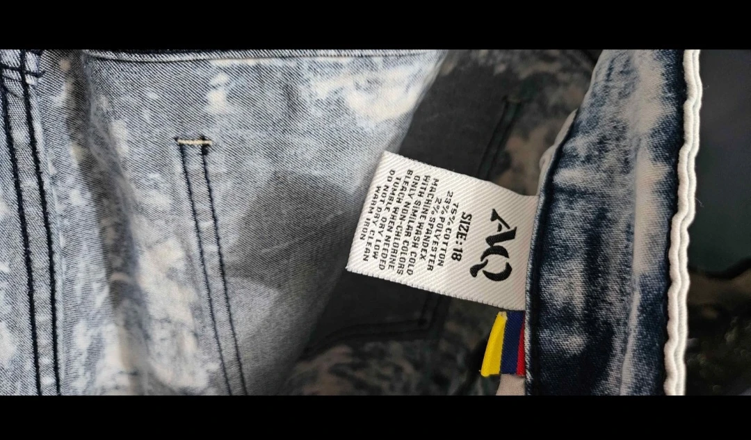 AQ Distressed Acid Wash Denim Shorts - photo 3