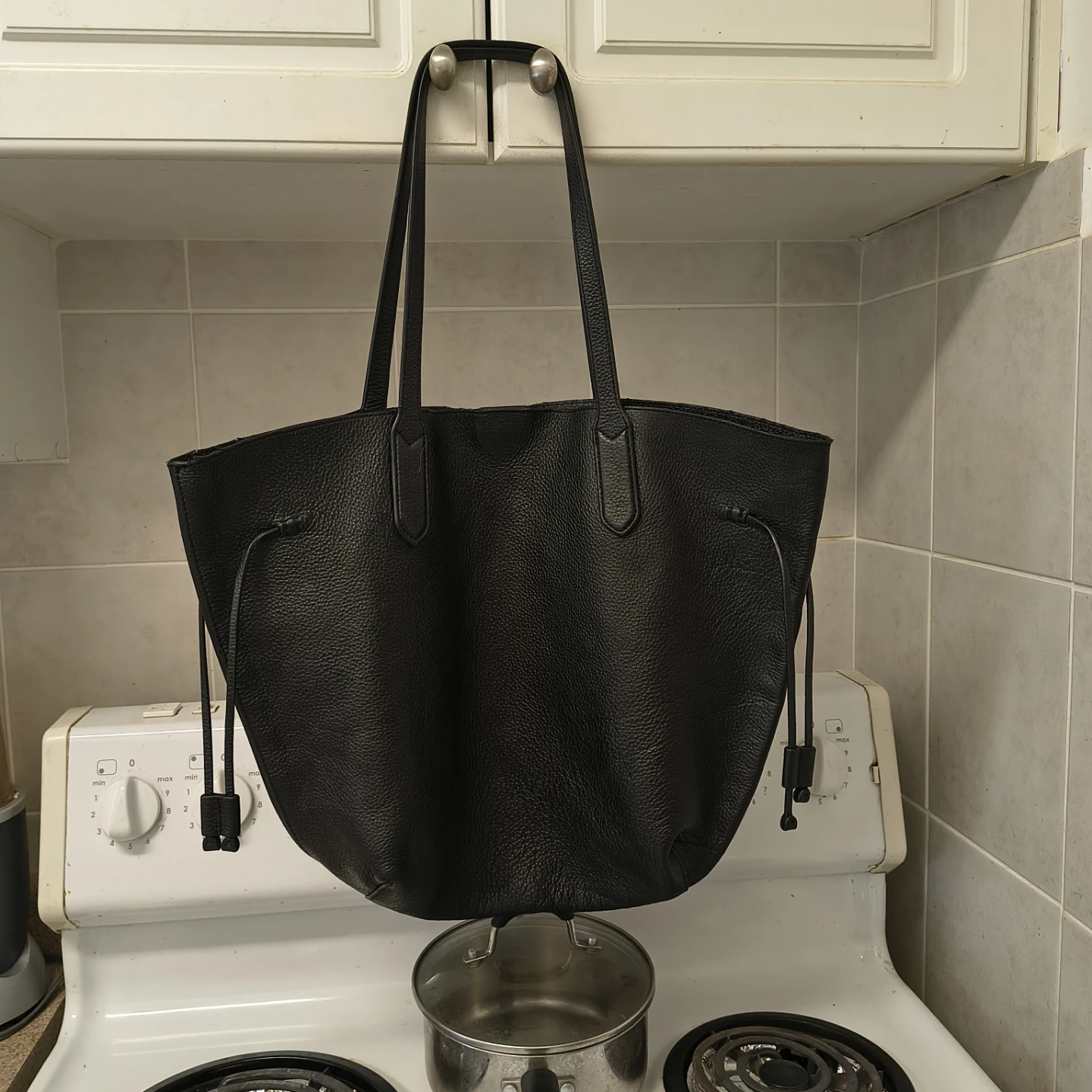 Banana Republic leather tote bag