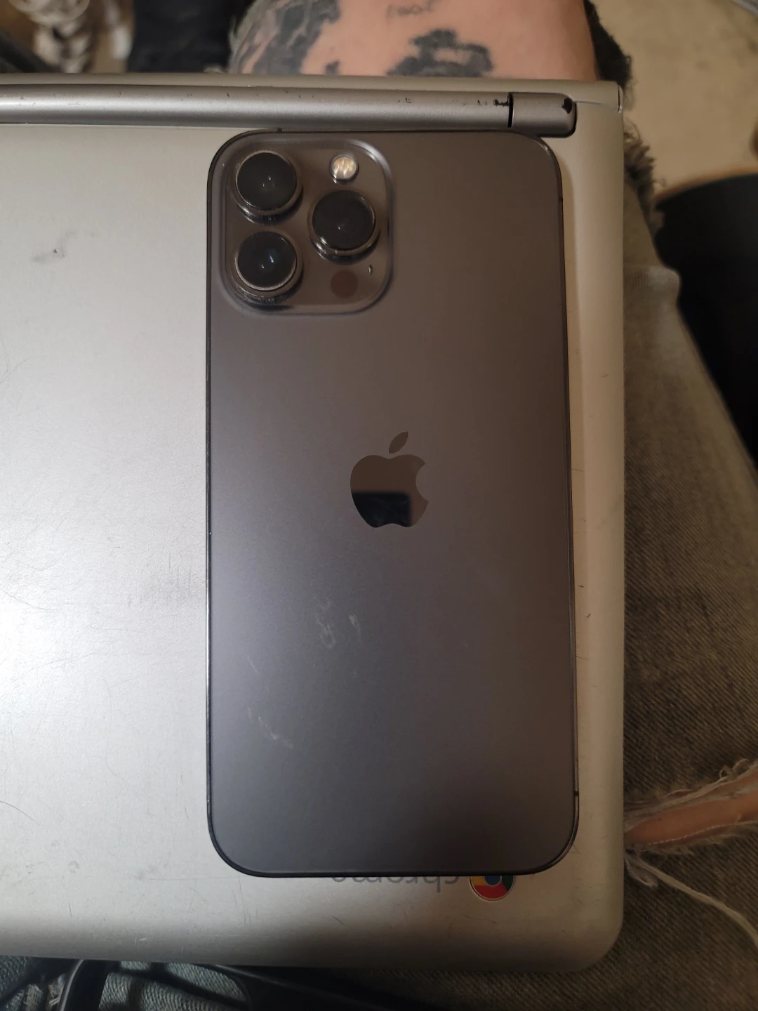 Apple iPhone 13 Pro Max - photo 2