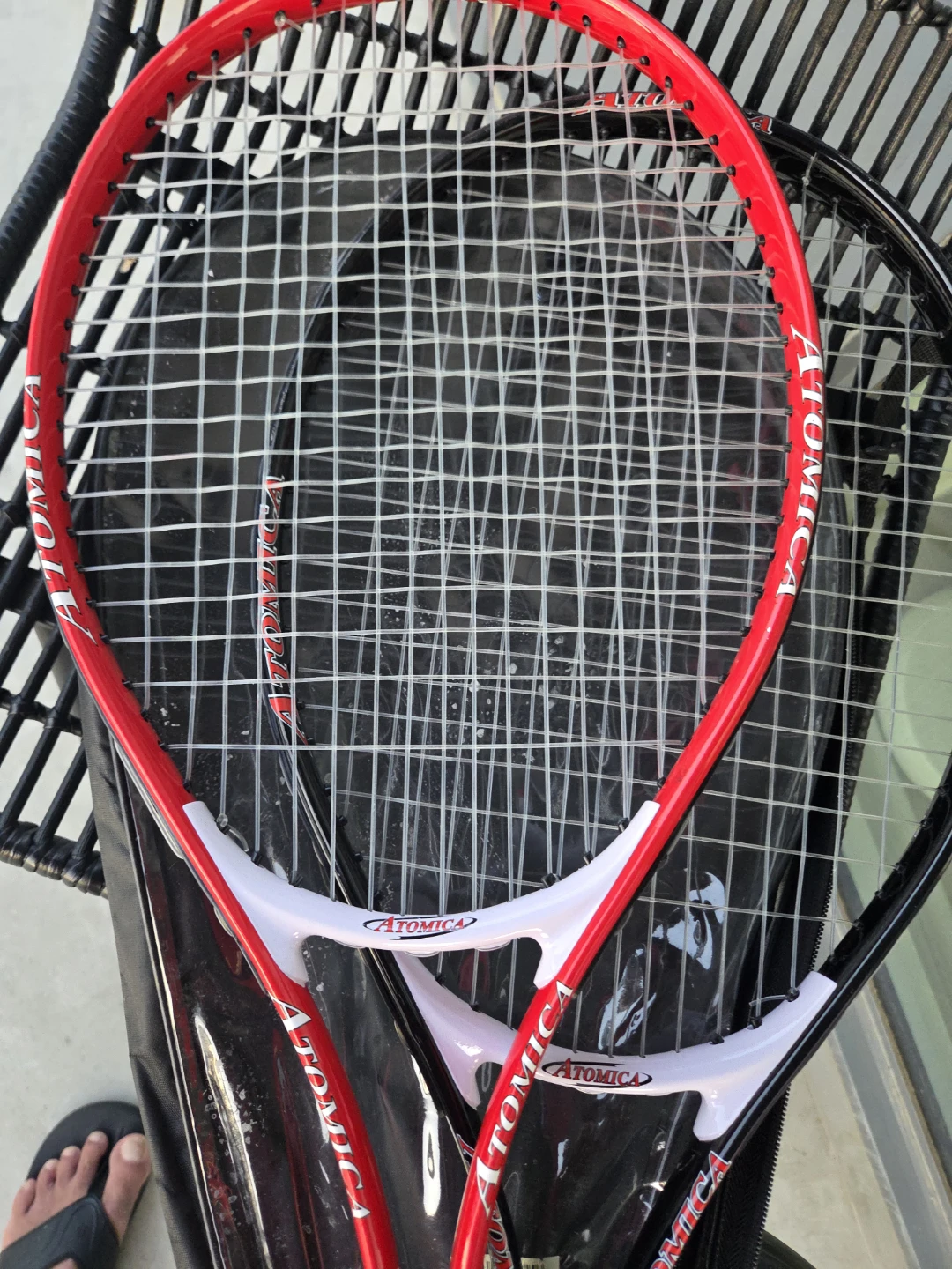 Atomics Tennis Racquet Set with 3 Balls - photo 5