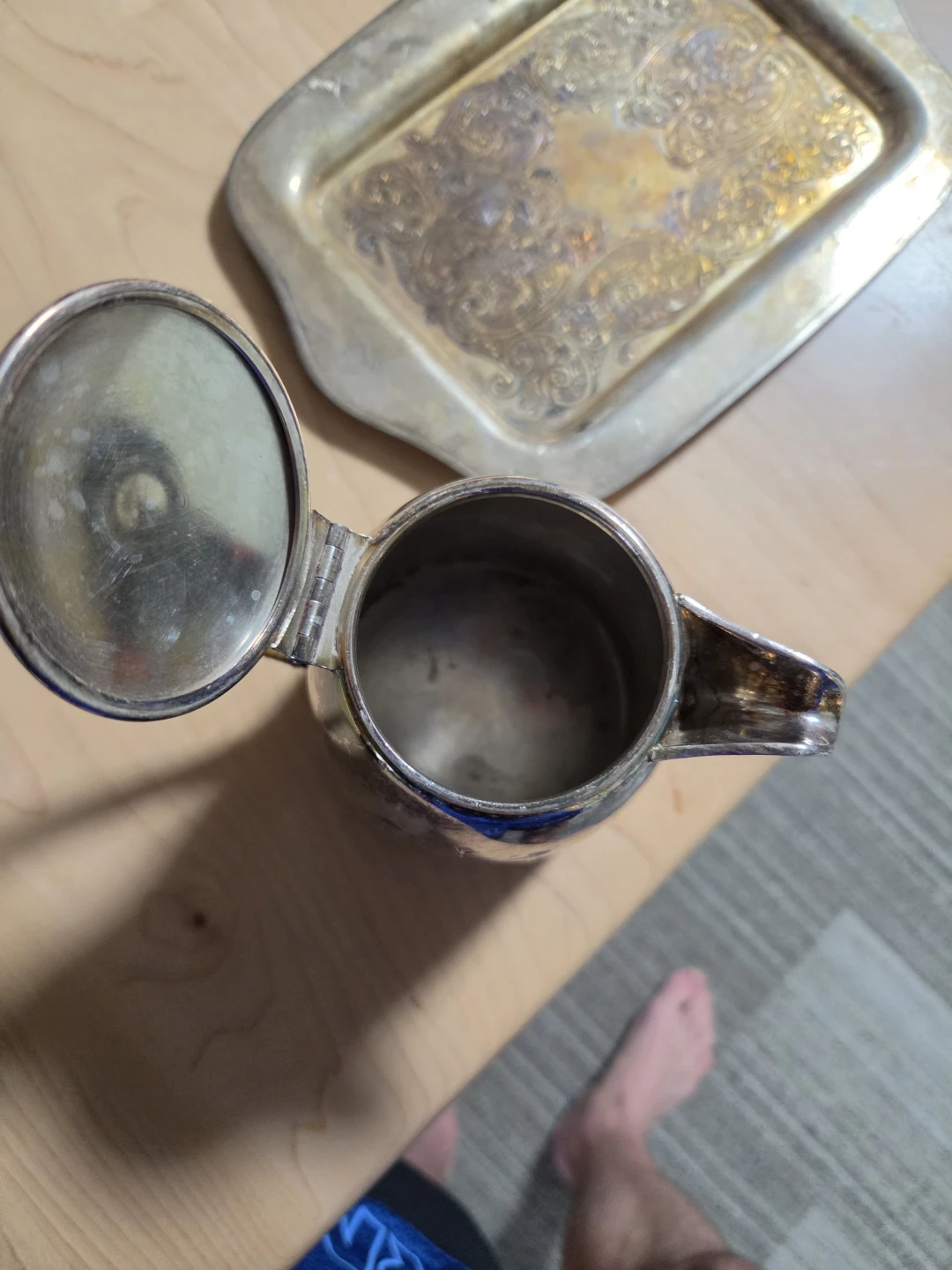 WM Rogers Silver Plated Coffee Pot and Tray Set - photo 2