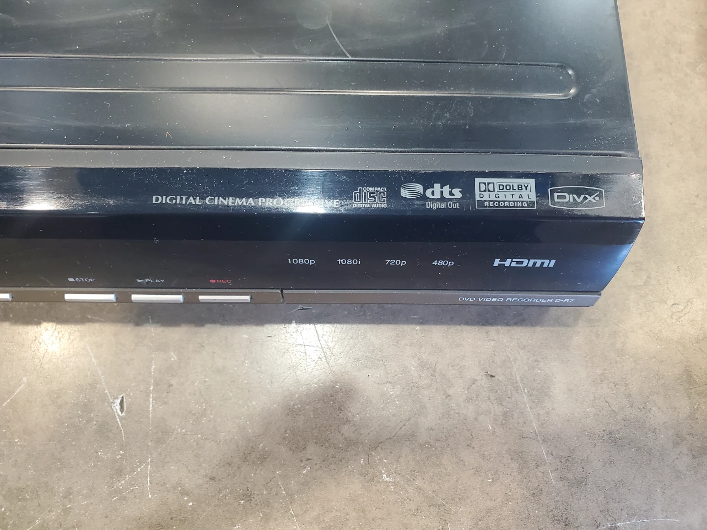 Toshiba DVD Video Recorder D-R7 with Remote - photo 5