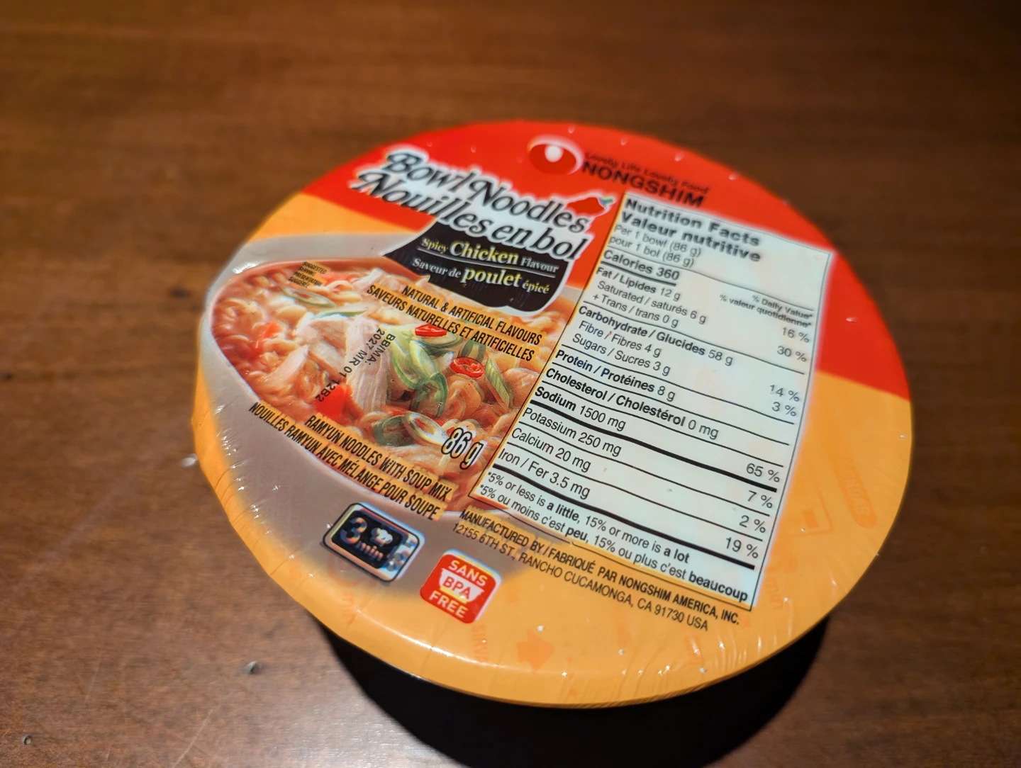 Nongshim Bowl Noodles Spicy Chicken Flavour