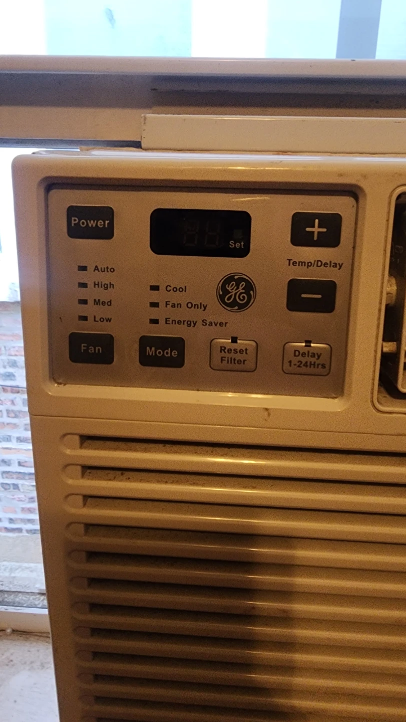 Window Air Conditioner 8000c - photo 3