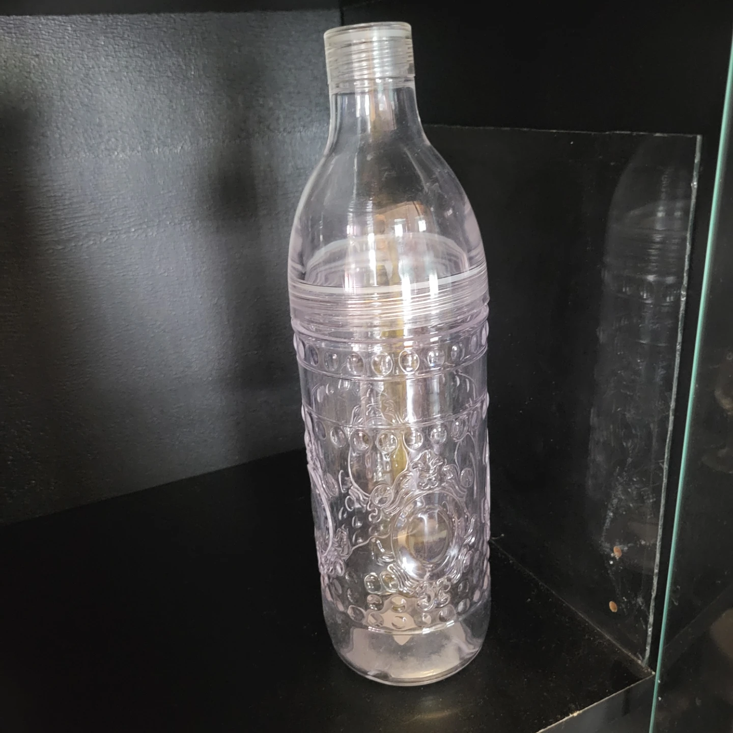 Clear Embossed Tumbler with Lid