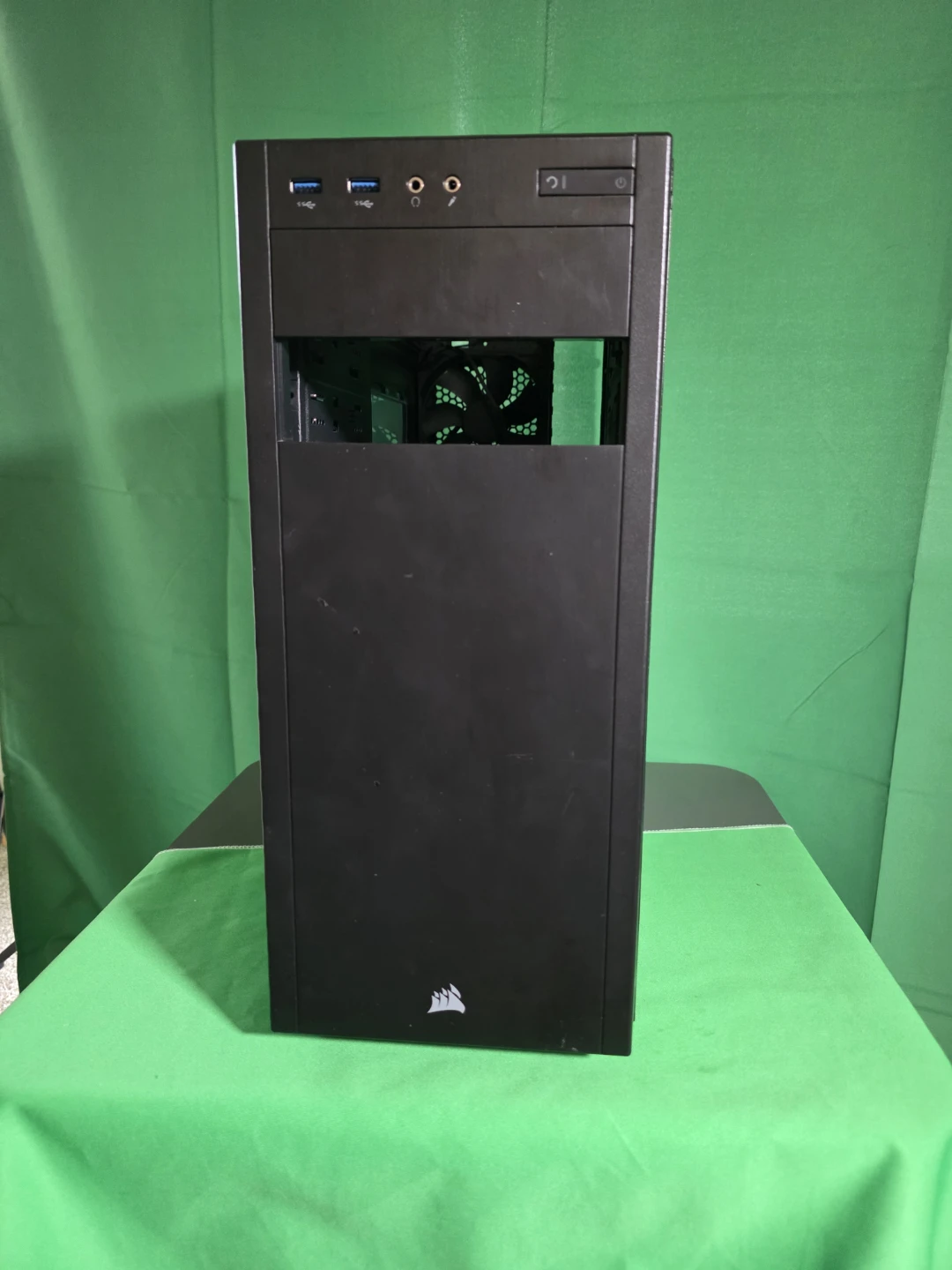 Corsair Computer Case with EVGA 500W Power Supply