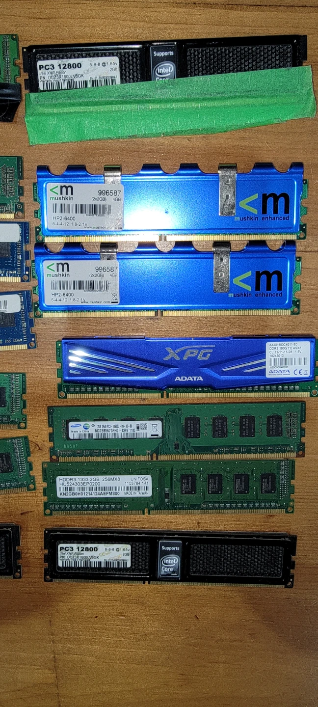 Computer memory assorted. DDR3 14sticks - photo 2