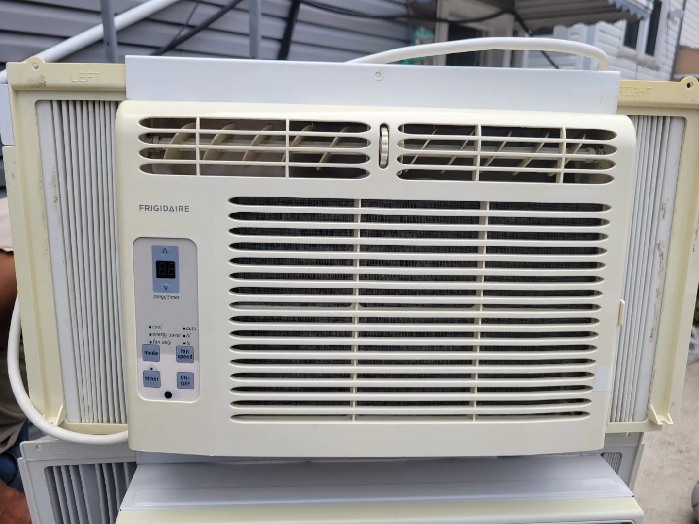 Frigidaire Window Air Conditioner FFRA0522Q1