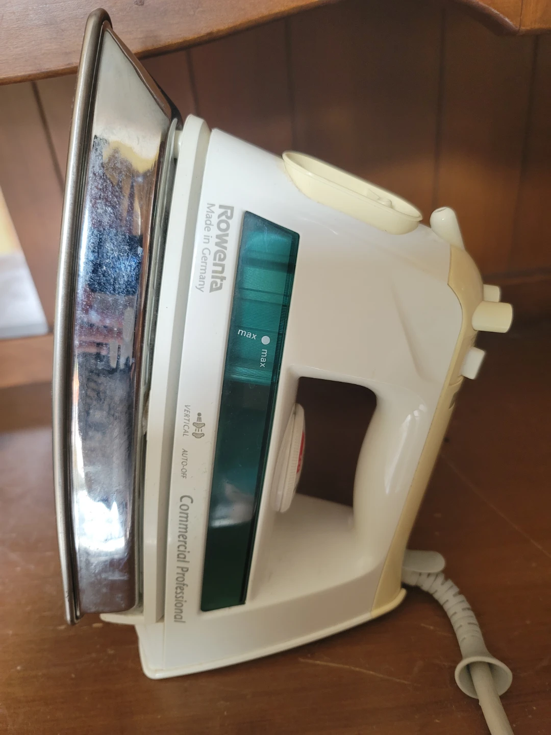 Rowenta Commercial Professional Steam Iron - photo 2
