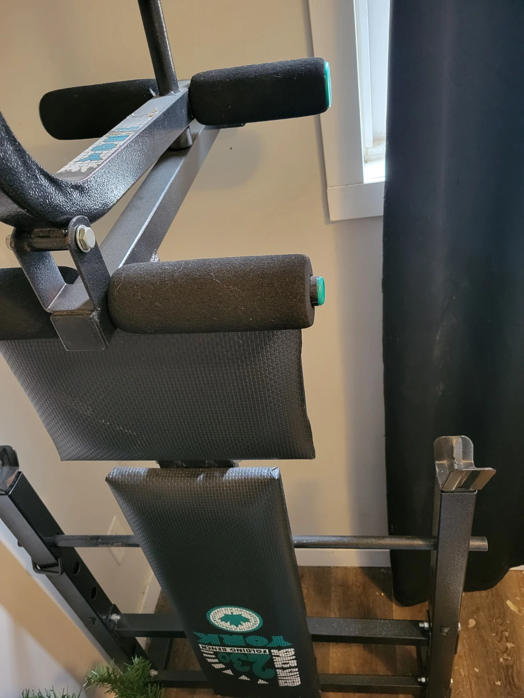Weight Bench