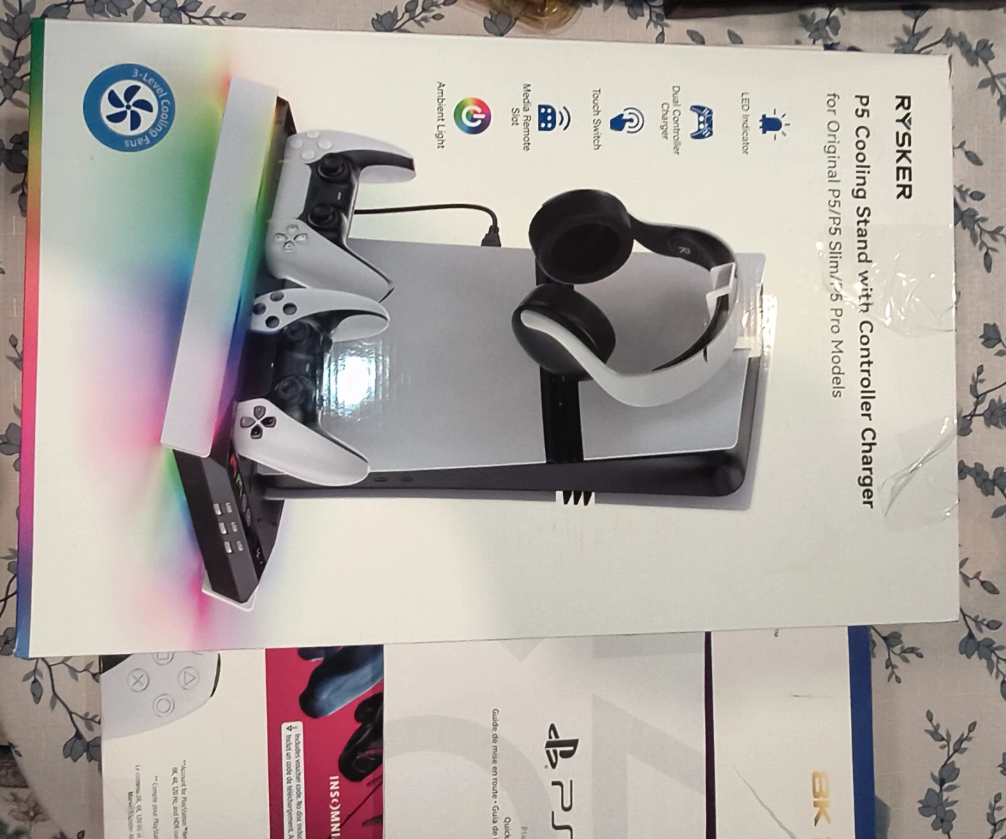PS5 1 TB Disc version with RYSKER PS5 Cooling Stand - photo 4