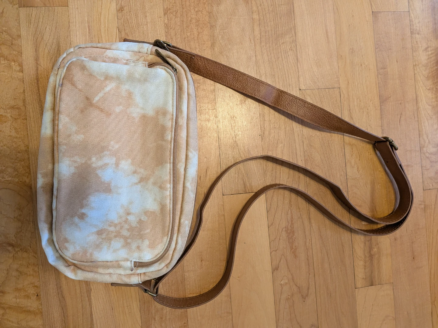 Thirty-one Gifts Canvas Crossbody Bag