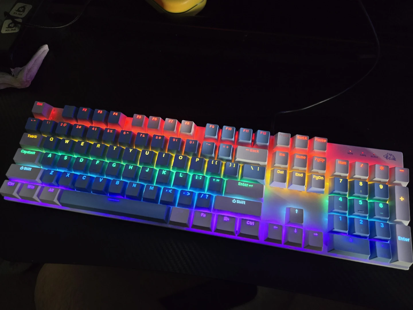 Mechanical wired Keyboard with RGB Lighting - photo 2