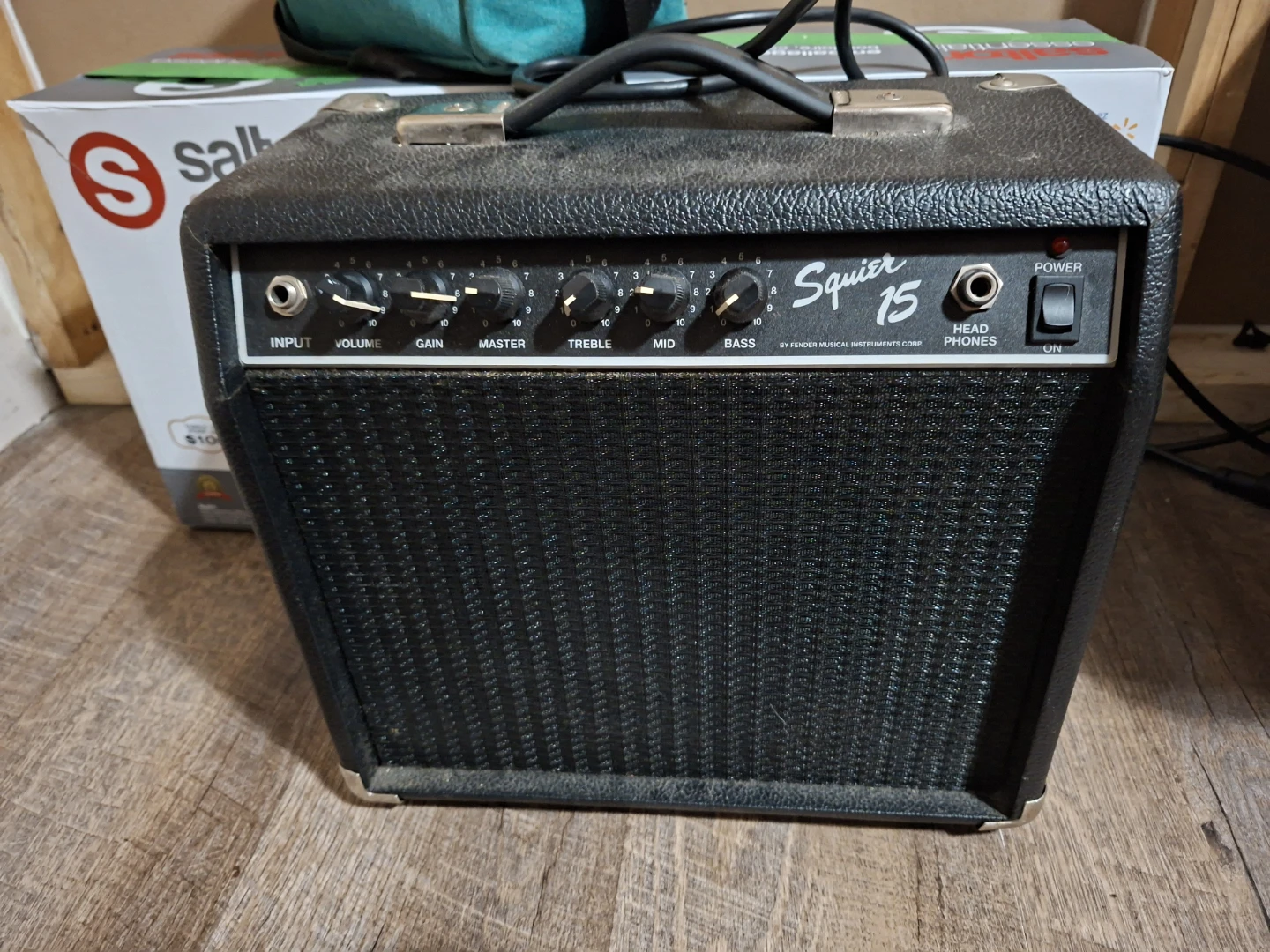 Squier 15 Guitar Amplifier