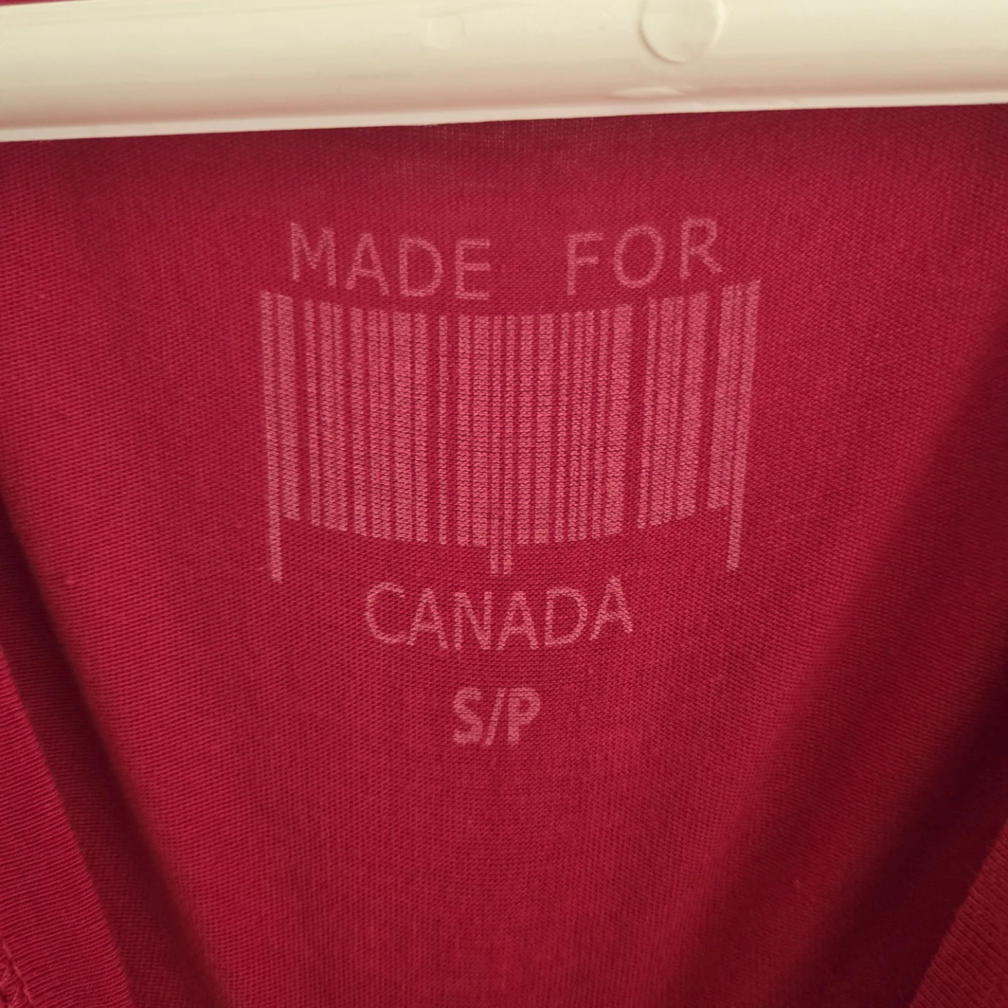 V-Neck T-Shirt CANADA Size S/P - photo 3