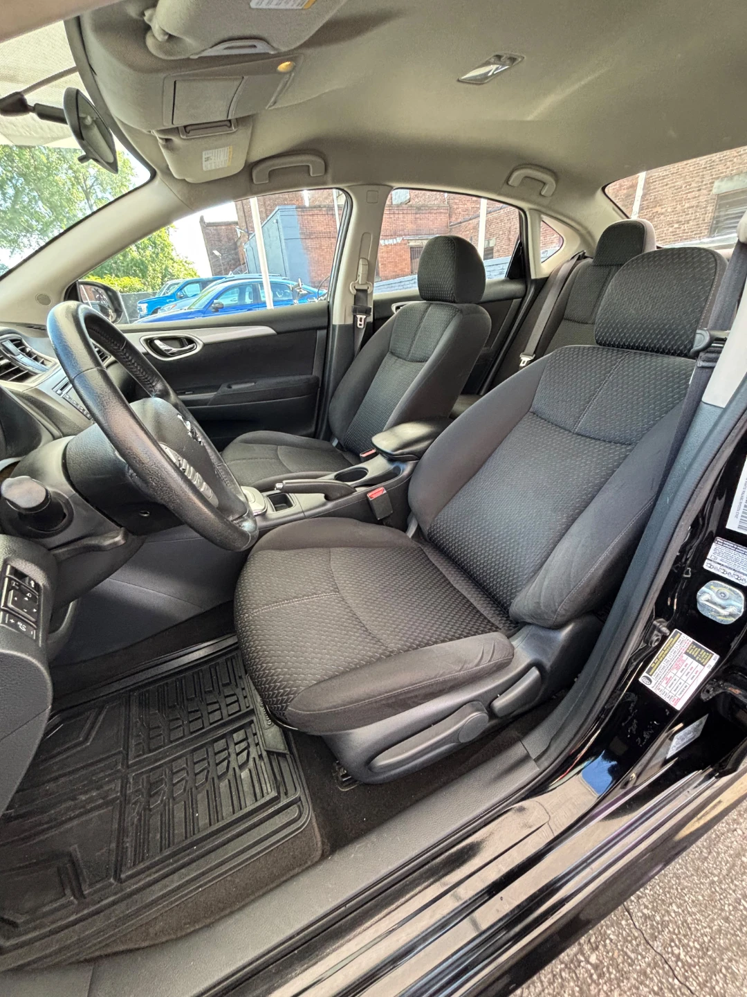 2013 Nissan Sentra SR - photo 3