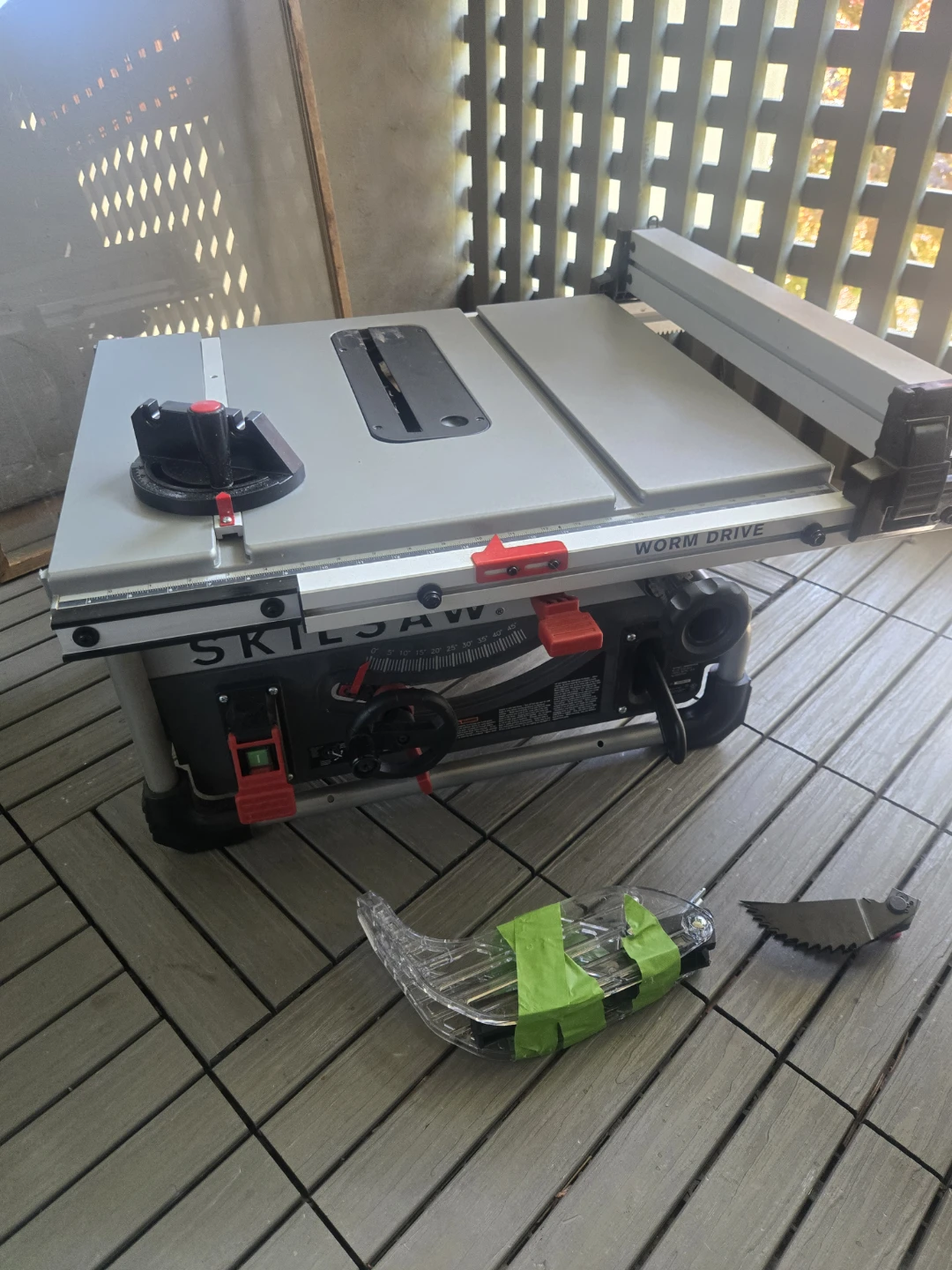 Skilsaw Worm Drive Table Saw SPT99T-11