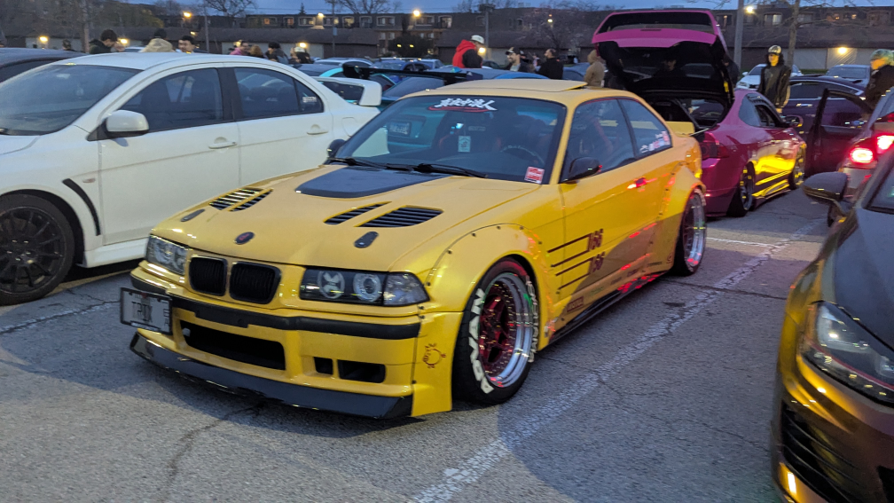 Yellow BMW M3 E36 Pandem widebody - photo 2