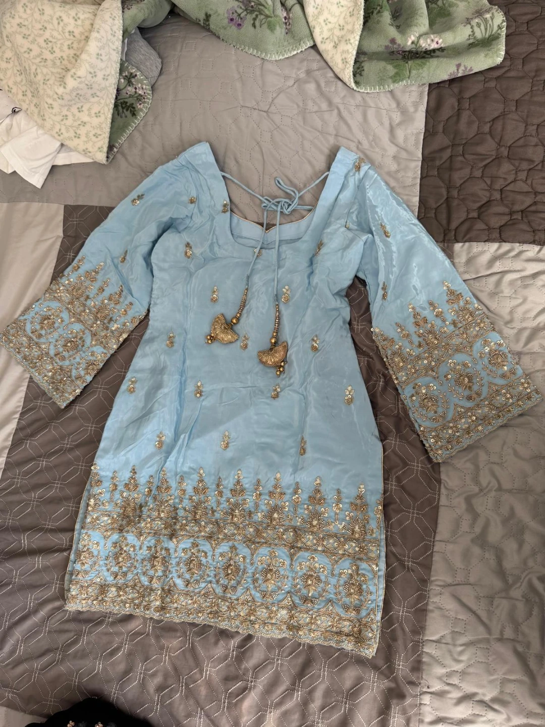 Light Blue Embroidered Suit - photo 2