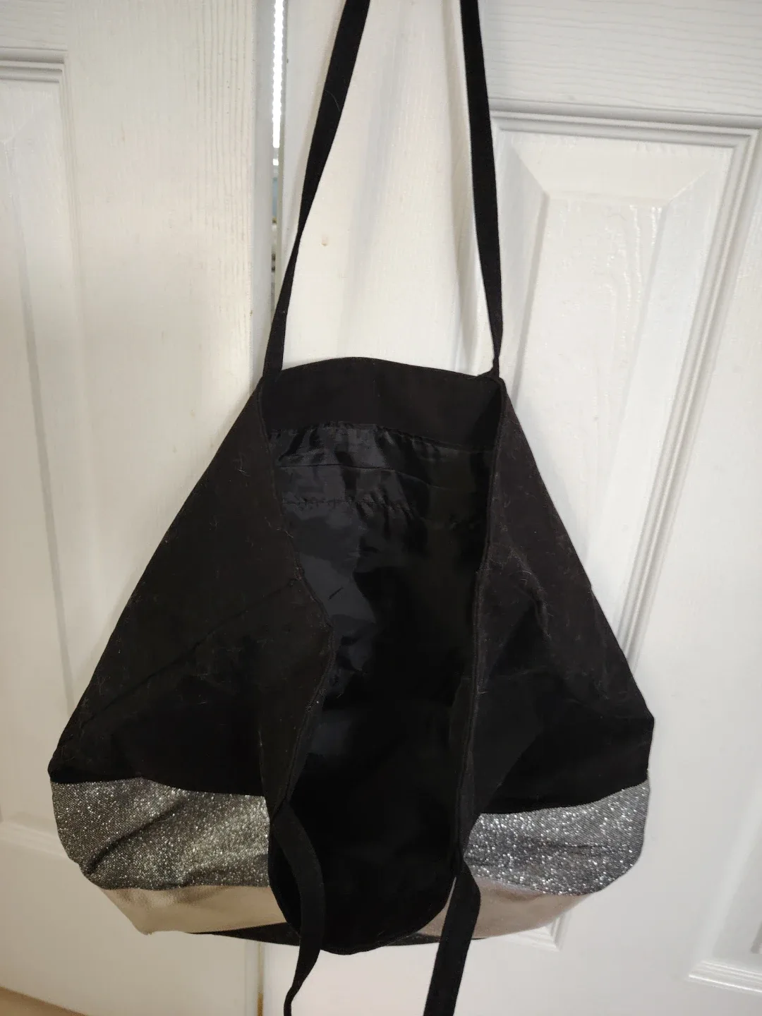 ⚽️Victoria's Secret Tote Bag - Black/Silver - photo 2