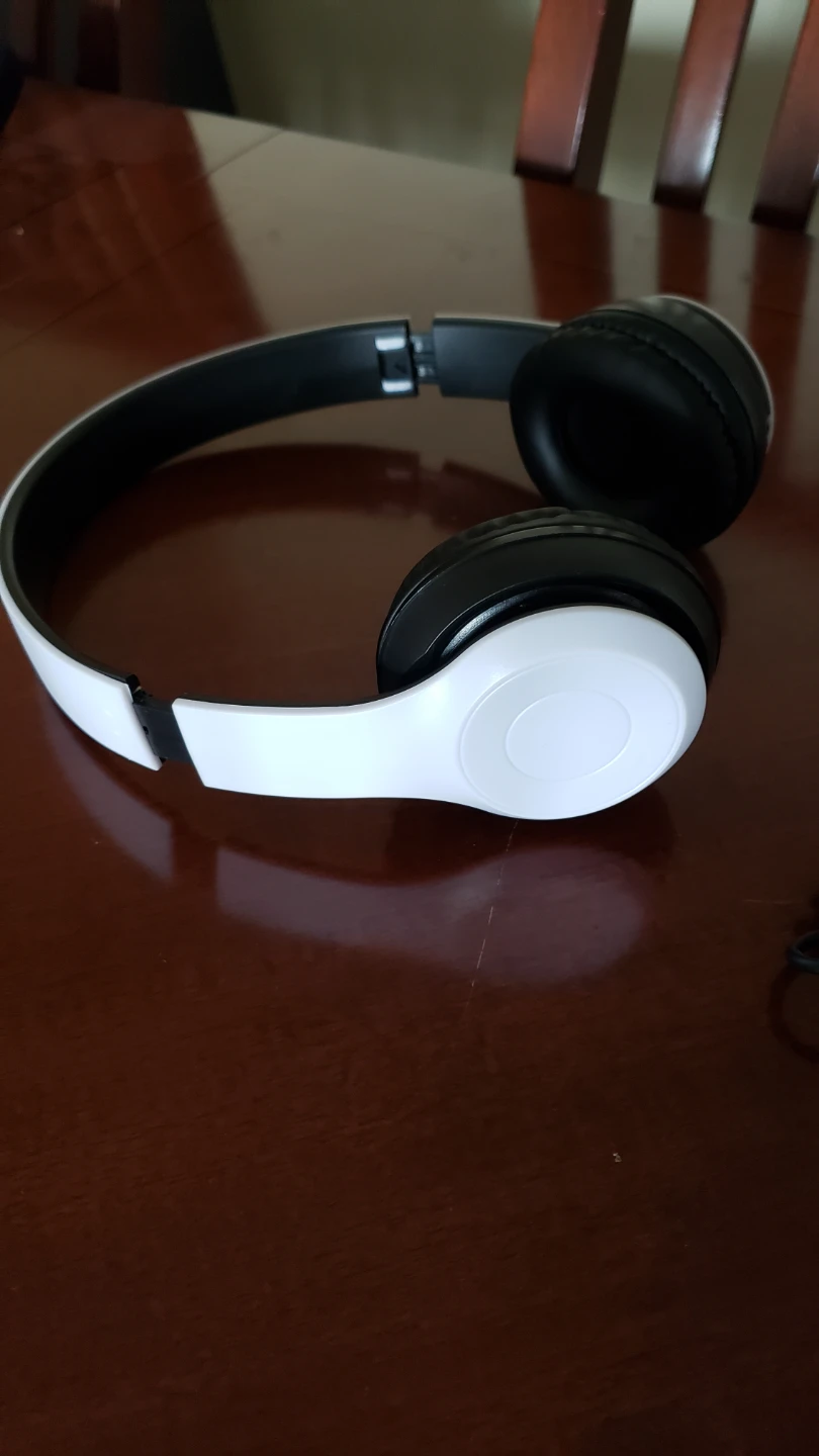 Cheap Wireless Headphones With Accessories - photo 3