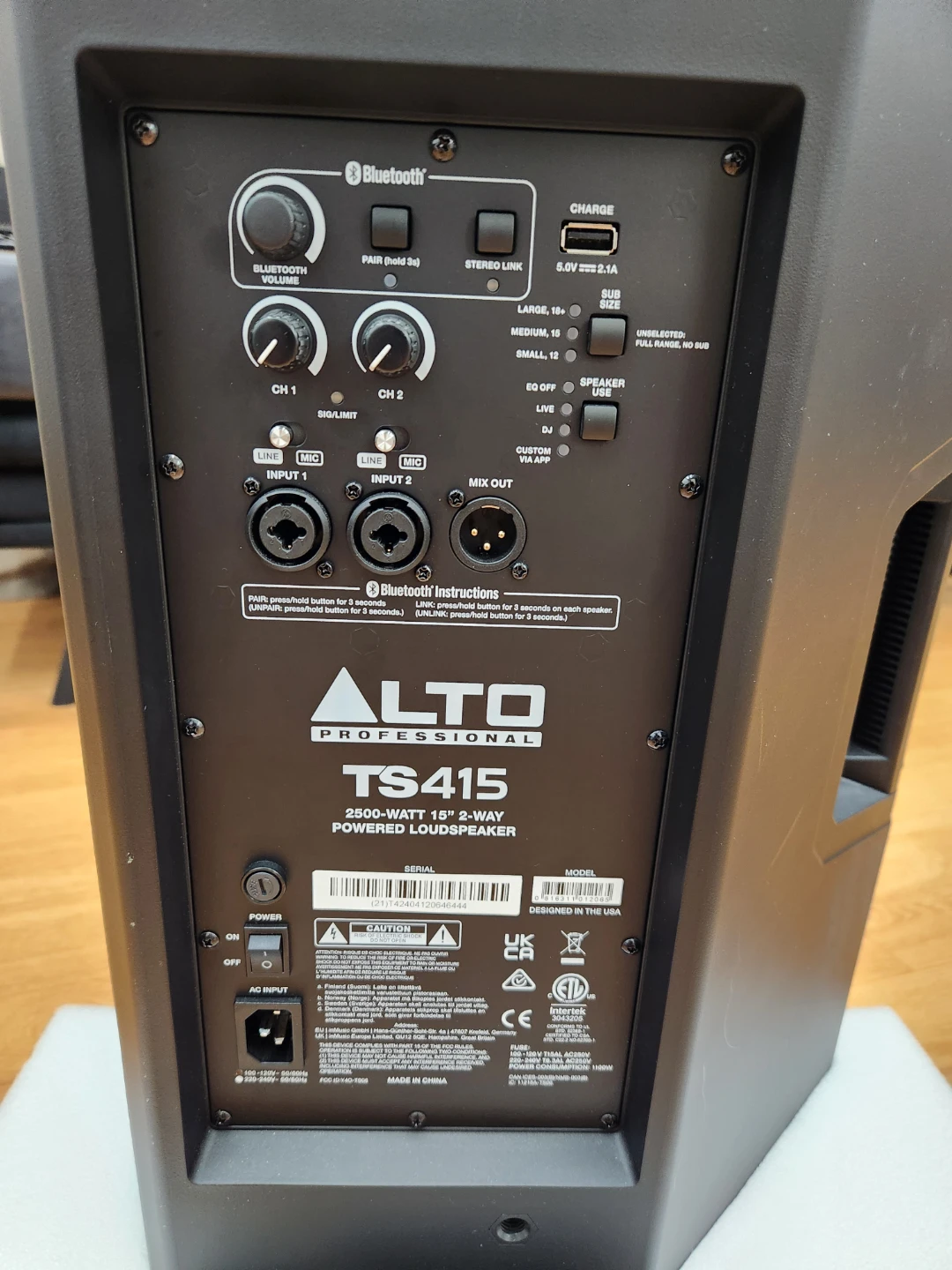 Alto TS415 2500W Powered Speaker - photo 3