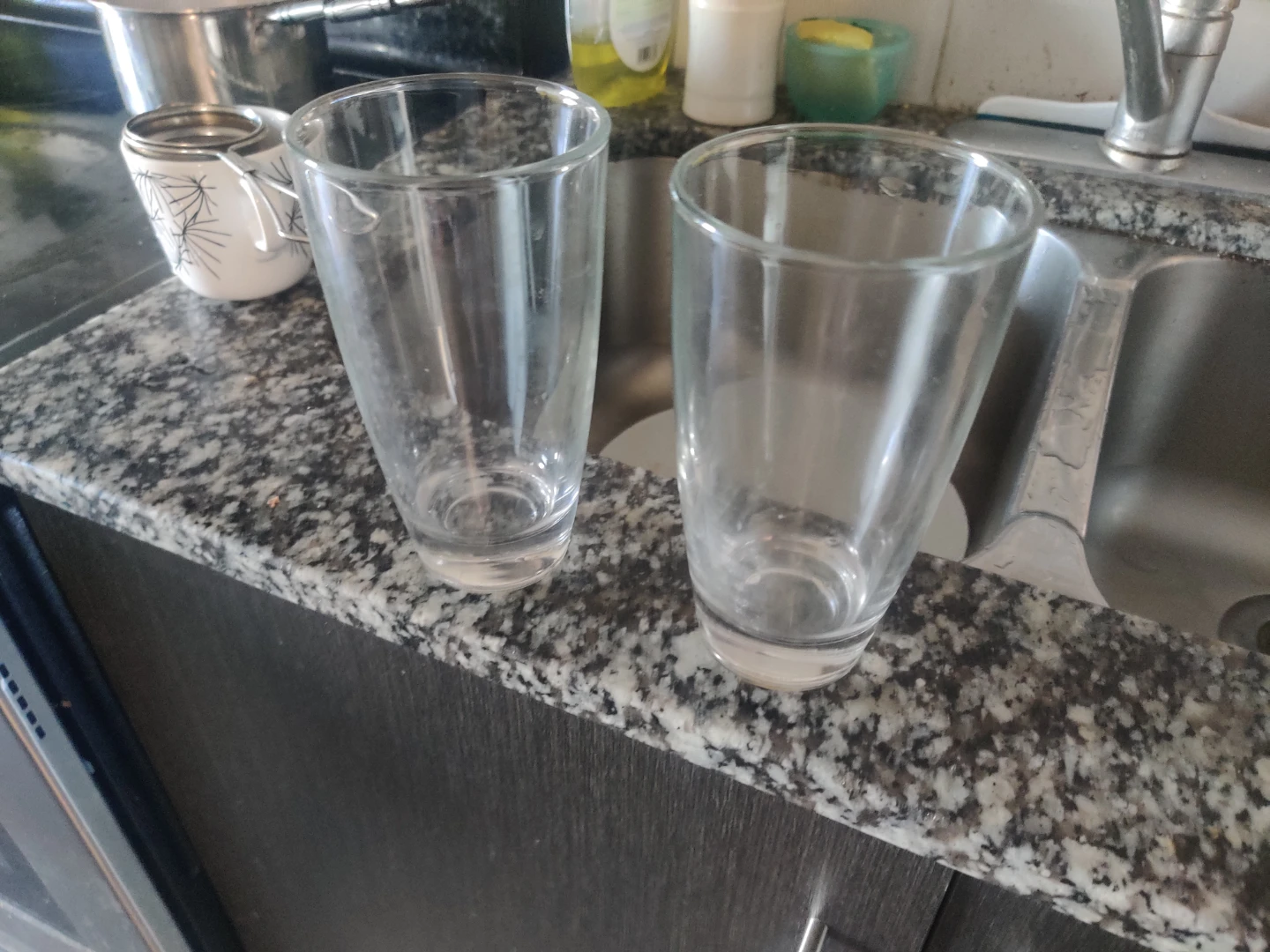 Set of 2 Clear Glass Tumblers - photo 3