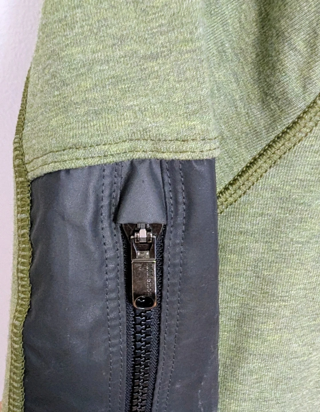 Men's Green Lululemon Hoodie - Men's Size Medium - photo 2
