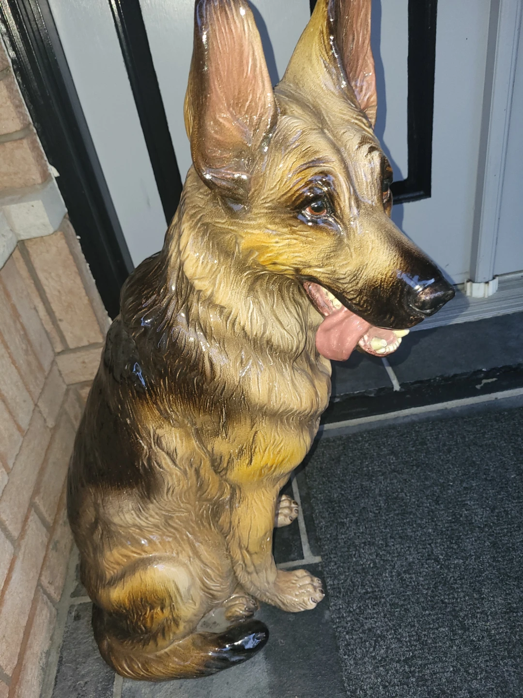 German Shepherd Statue - photo 2