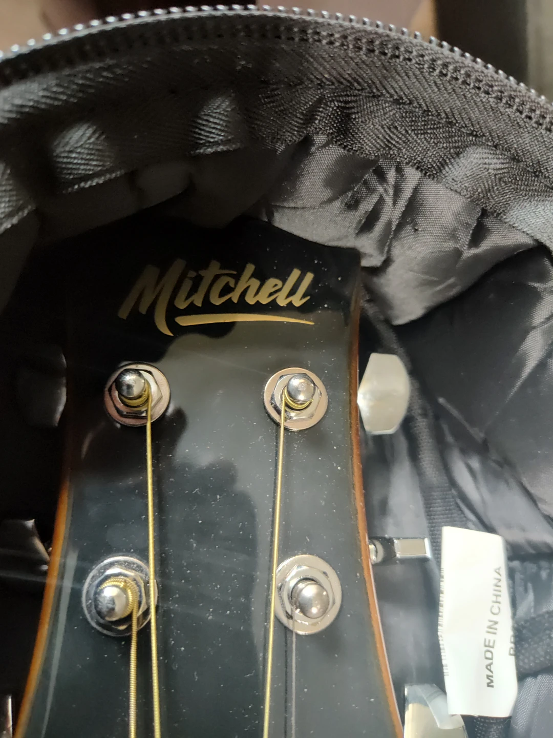 Mitchell O120CESB Acoustic Guitar with Gig Bag