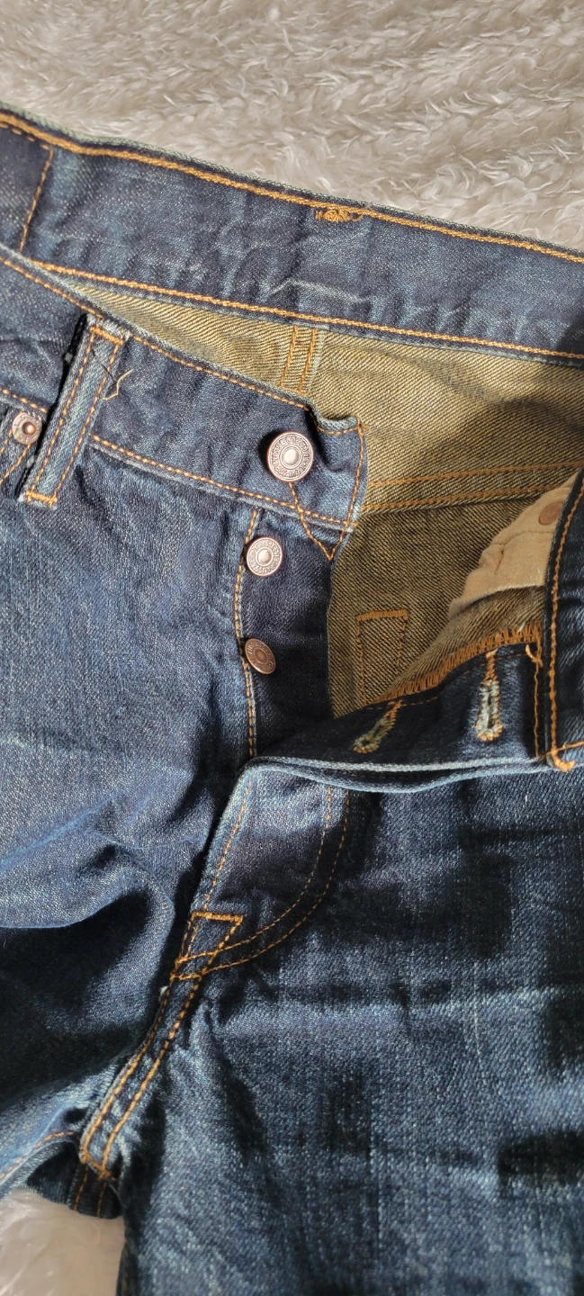 EUC Levi's 501 Jeans W30 L32 - photo 4