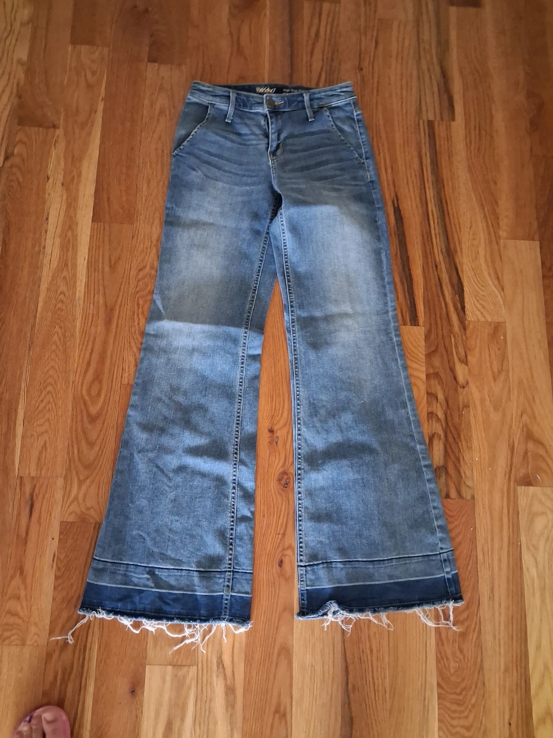 Women's Wide Leg Jeans - photo 2