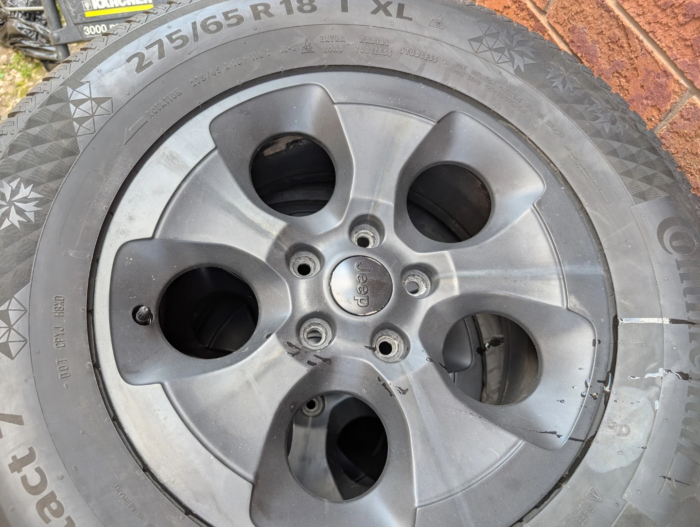 JEEP WRANGLER WINTER TIRES ON O.E.M RIMS 275/65 R18 - photo 2