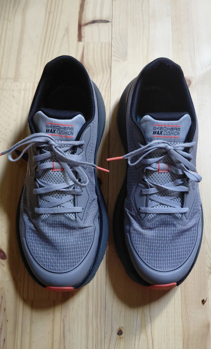 Skechers Max Cushion Running Shoes - Grey/Orange